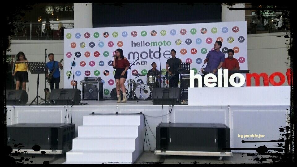 KATALOGY OF FASHION DI MOTO E3 POWER ROADSHOW SURABAYA 