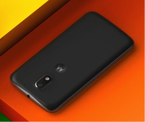 Modal Smartphone Jadi Fashion Blogger Ternama, Emang Bisa?