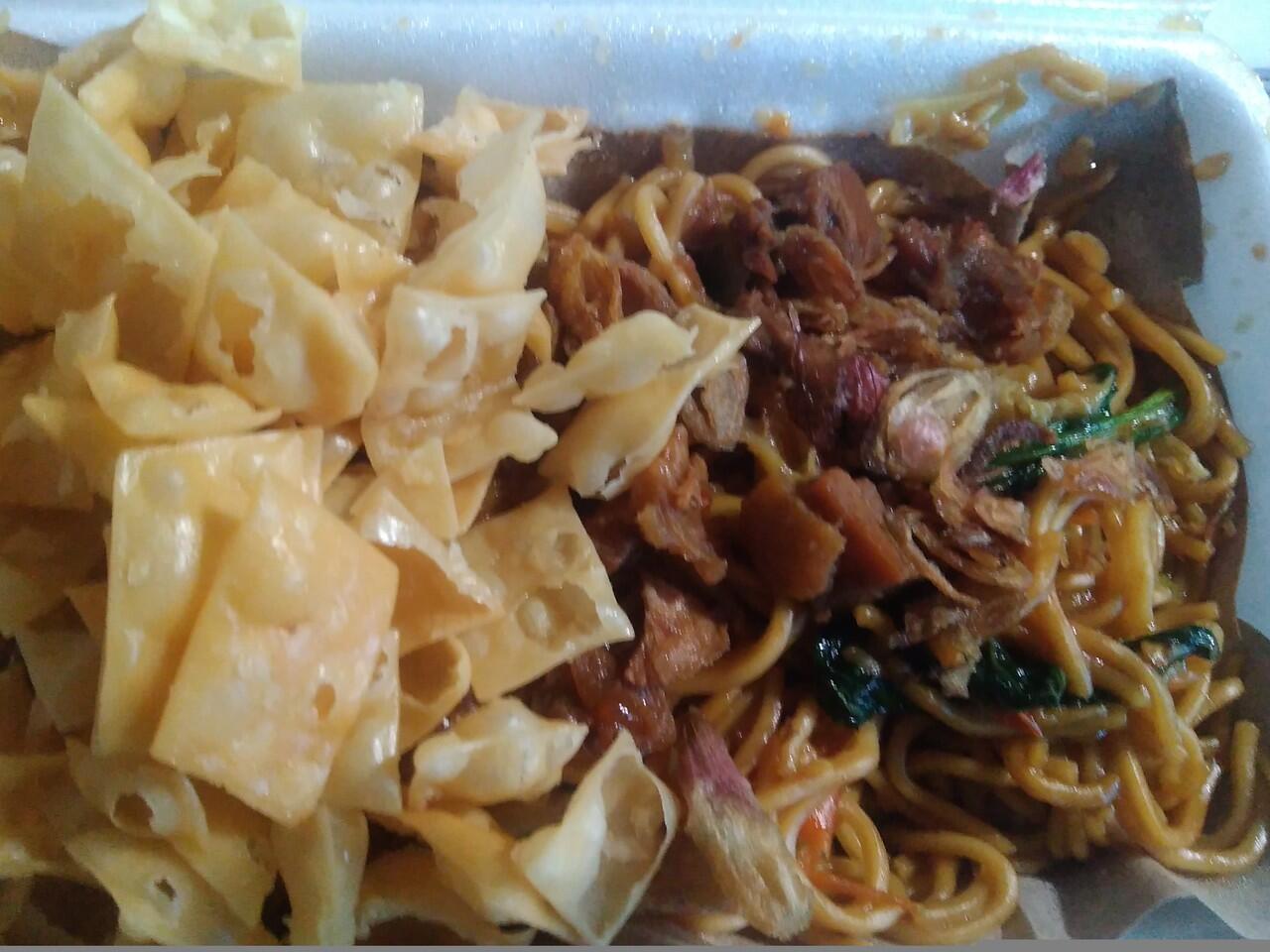 Kesdoe Food Adventure : Mie Ayam Mbak Menik ( Pleburan Undip )