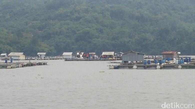 Markas Teroris di Jatiluhur, 'Nyamar' Keramba Apung di Tengah Waduk