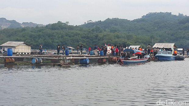 Markas Teroris di Jatiluhur, 'Nyamar' Keramba Apung di Tengah Waduk