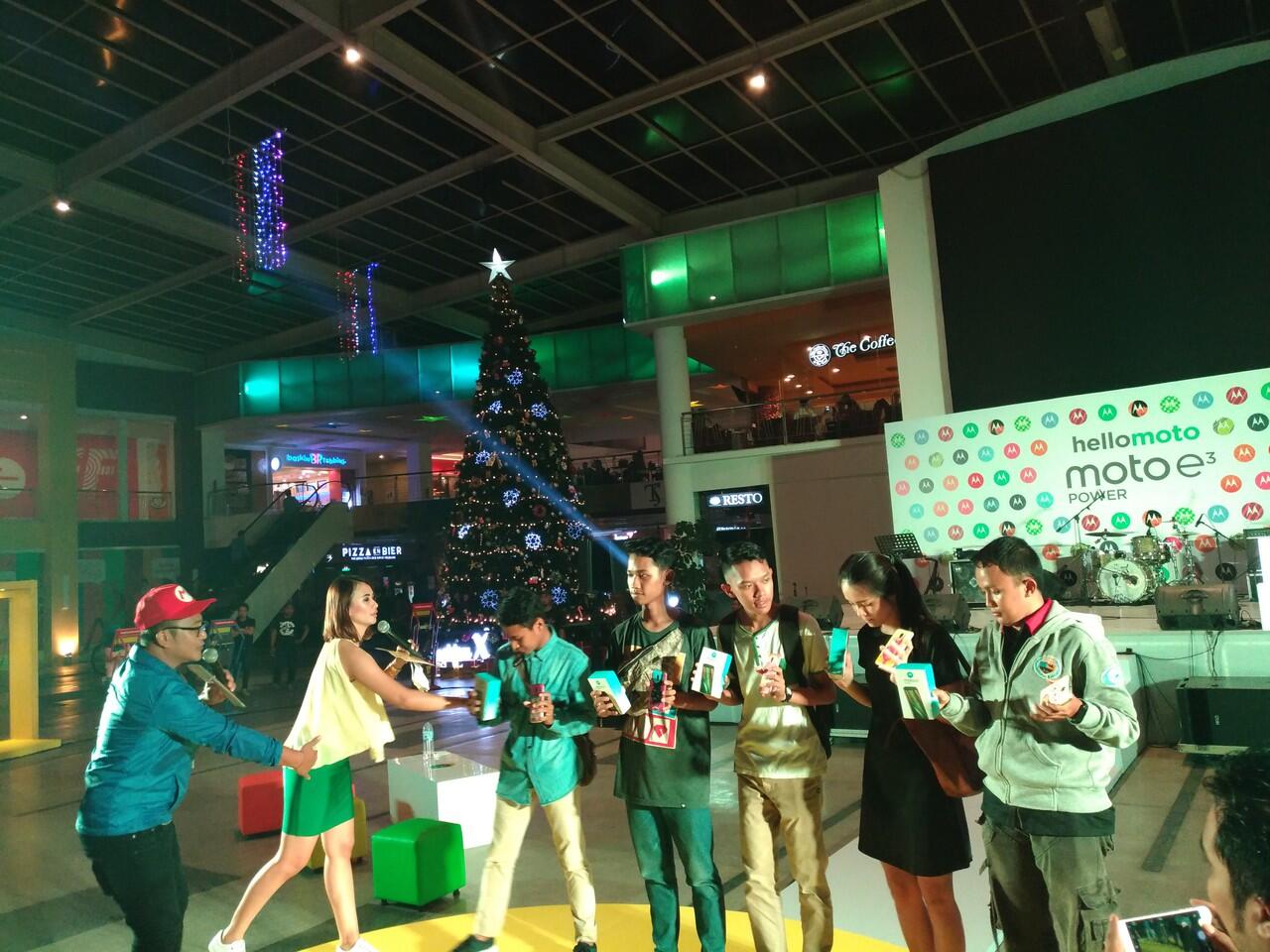 &#91;Field Report&#93; Moto E 3 Power Meramaikan Town Square Surabaya 