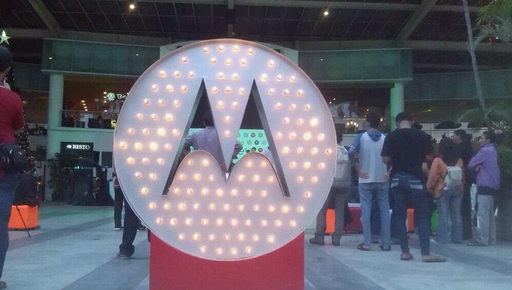 ◄۞[FIELD REPORT] HEBOH DAN SERU MOTO E3 POWER ROAD SHOW SURABAYA"۞►