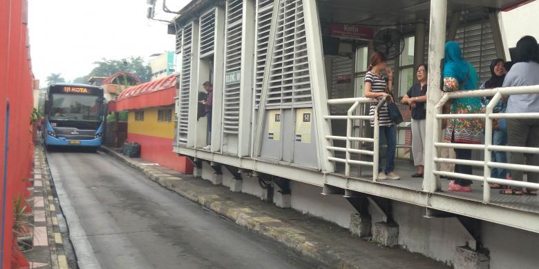 Genap Ganjil Berlaku, Penumpang Bus Transjakarta Meningkat