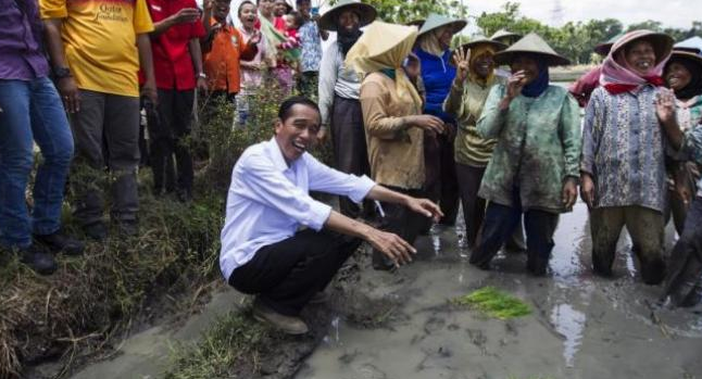 Gara-gara Urung Lihat Jokowi, Anak Kecil Ini Marahi Ayahnya