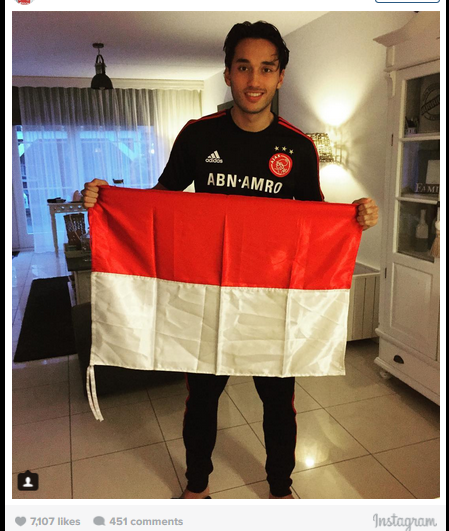 Netizen Penasaran dengan Ezra Walian, Striker Ajax ingin membela Timnas Indonesia