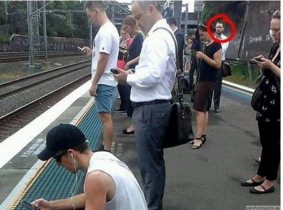 Tebak Apa Yang Salah Dari Gambar-Gambar Ini