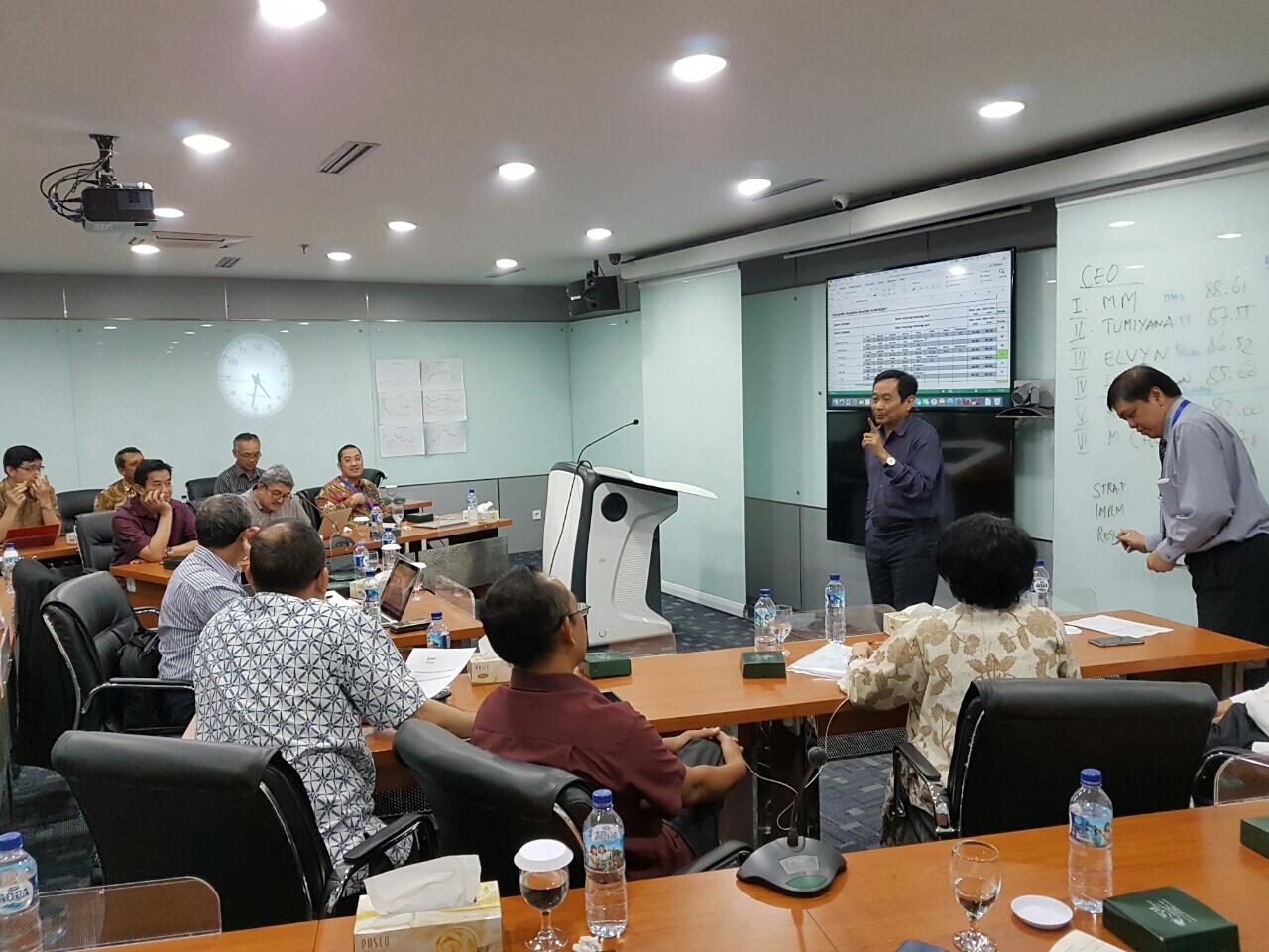 Proses meeting pleno dan penjurian Bumn leadership award 2016