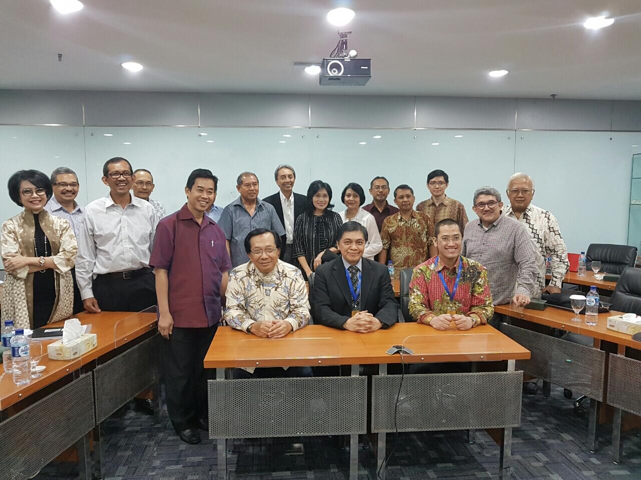 Proses meeting pleno dan penjurian Bumn leadership award 2016