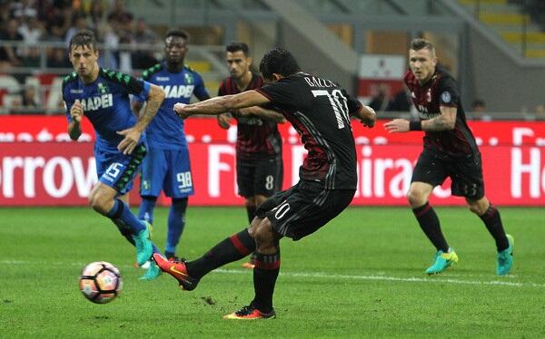 Apakah Bacca Harus Hengkang dari San Siro?