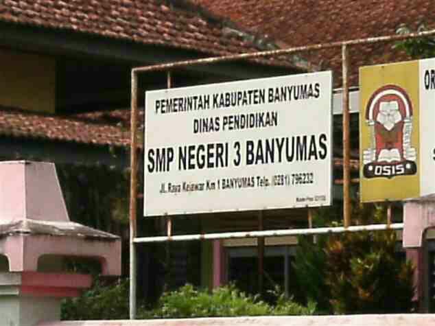 Melihat Sisi Lain Penjajah Belanda Lewat Sebuah Kerkhof