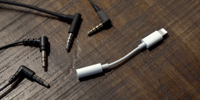 Ini 5 gadget dengan tampilan terjelek yang lahir di 2016