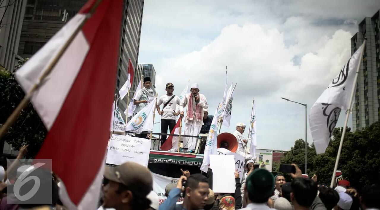 Jelang Sidang Ahok, Massa Sempat Ricuh
