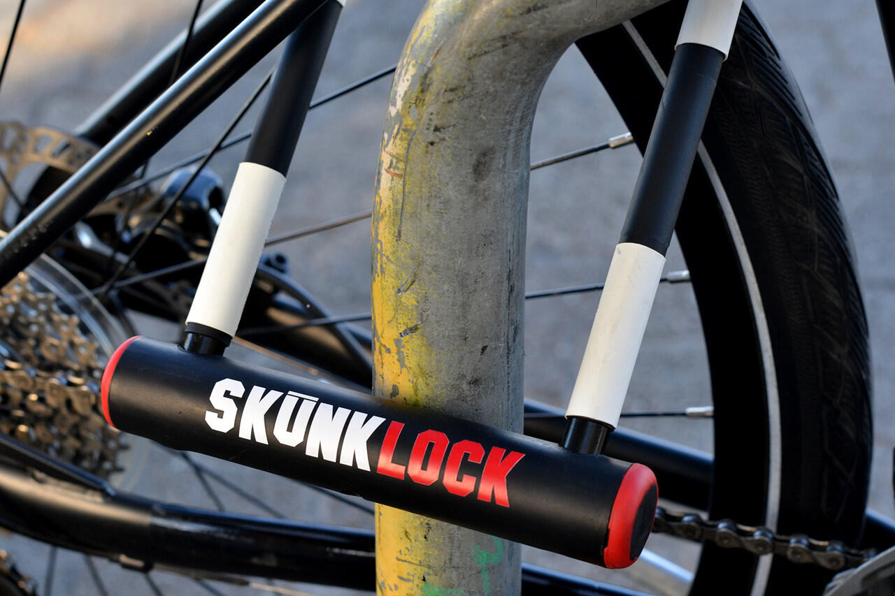 Skunklock, Gembok Sepeda yang Mengeluarkan Cairan Beracun