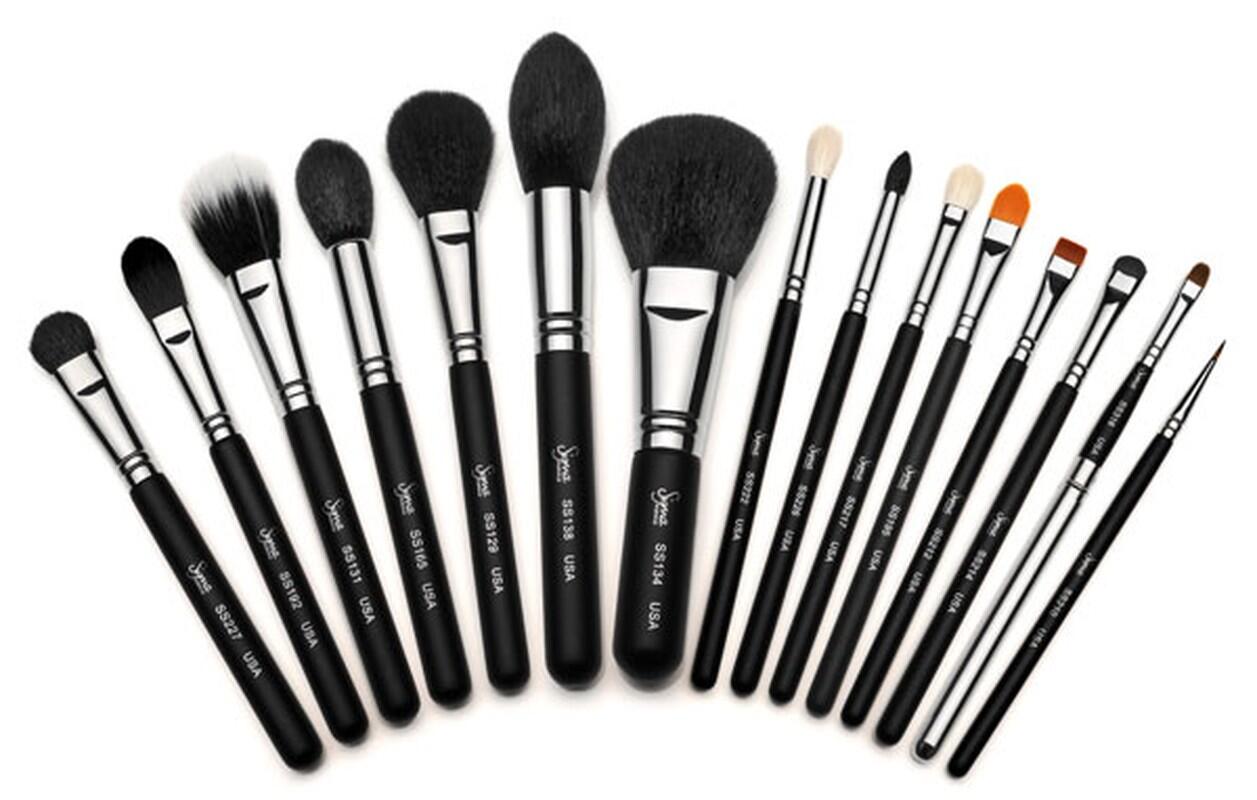 KENALAN SAMA MAKE UP YUK, GAN!!! 