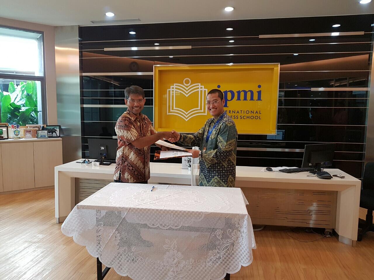 Tanda tangan MOU IPMI dengan u see tv EGM telkom untuk startup channel