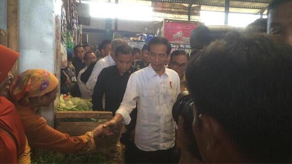 Penjelasan Lengkap Jokowi Soal Mahalnya Cabai Rawit Merah