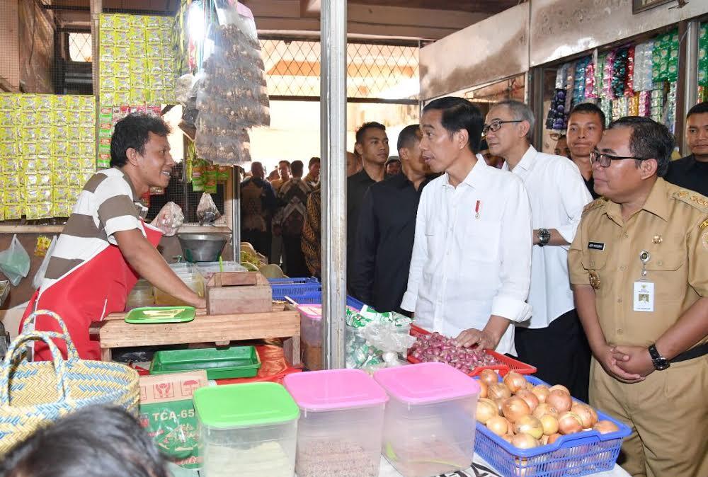 Presiden Datangi Pasar Kajen untuk Penuhi Janji