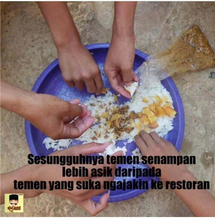 30 Meme kebiasaan santri ini dijamin bikin agan ketawa nggak berhenti 