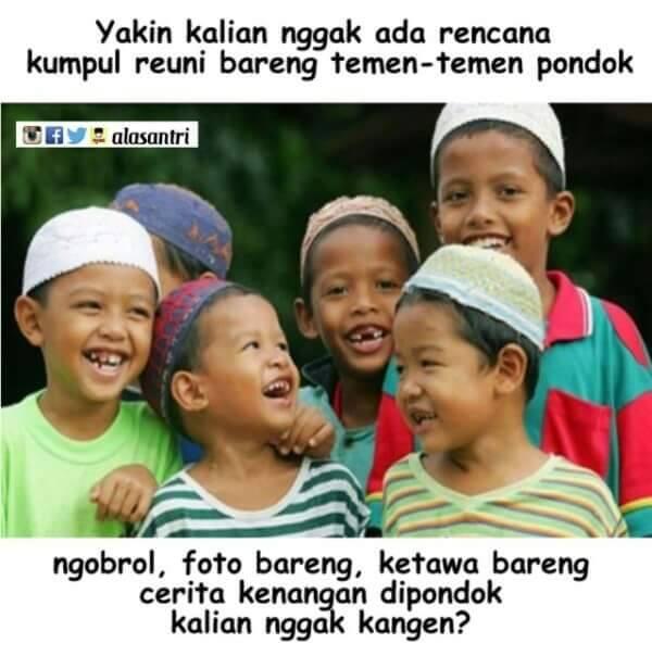 30 Meme kebiasaan santri ini dijamin bikin agan ketawa nggak berhenti 