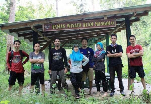 Liburan Seru di Air Terjun Tikuareu, Sultra