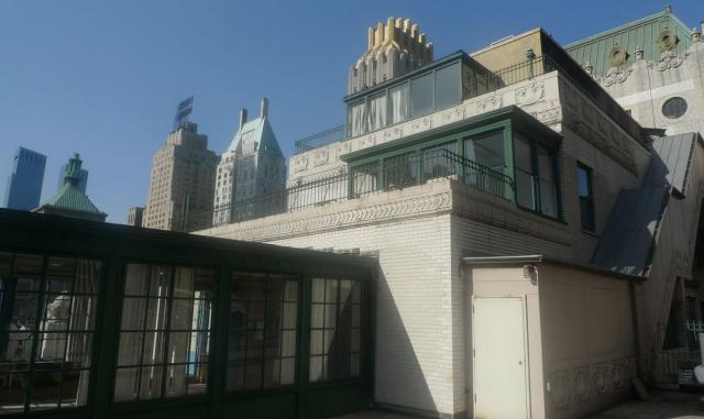 13 Bangunan paling berhantu di kota New York