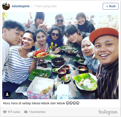 Ariel Tatum di Jogja, Intip Yuk Foto-Fotonya Saat Liburan di Pantai Gunungkidul !