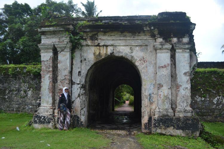 Di Balik Sejarah Kelamnya , Pulau Buru Menyimpan Keindahan Alam