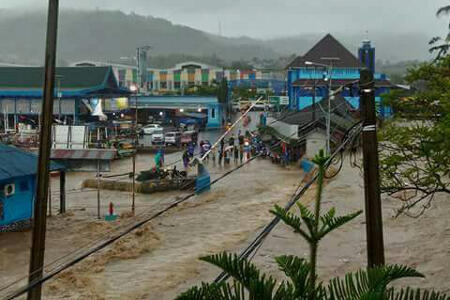 Banjir Rendam Kawasan Pesisir Pelabuhan Ratu Sukabumi
