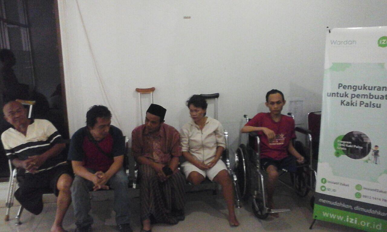 Ingin rutin salat di masjid, kakek ini dambakan kaki palsu