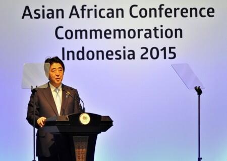 Presiden Jokowi dan PM Abe Bahas Pengembangan Nuklir Korut