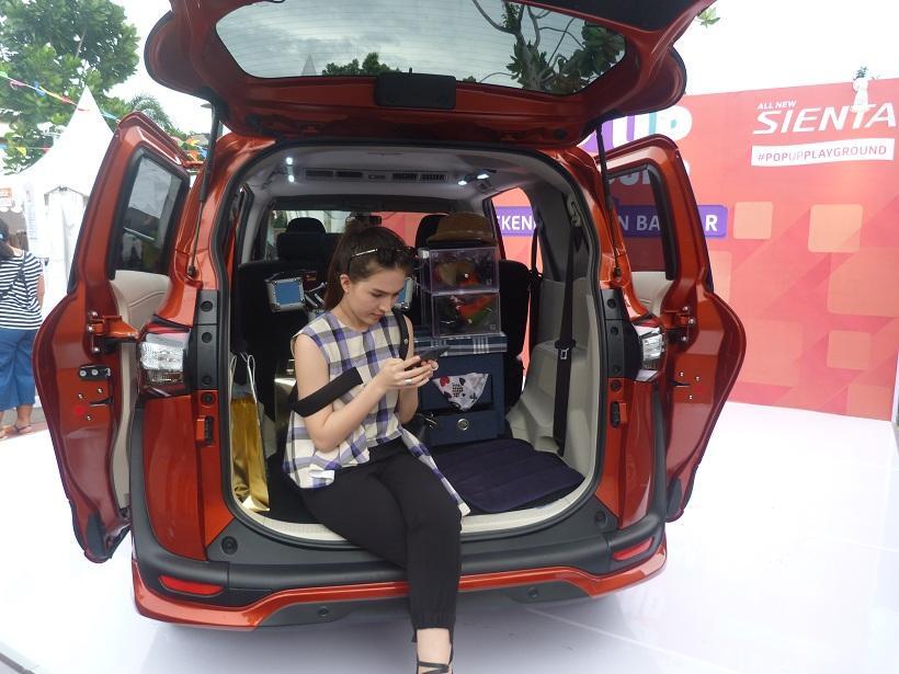 Bingung Cari Gigi Mundur Toyota Sienta? Ini Caranya Gan