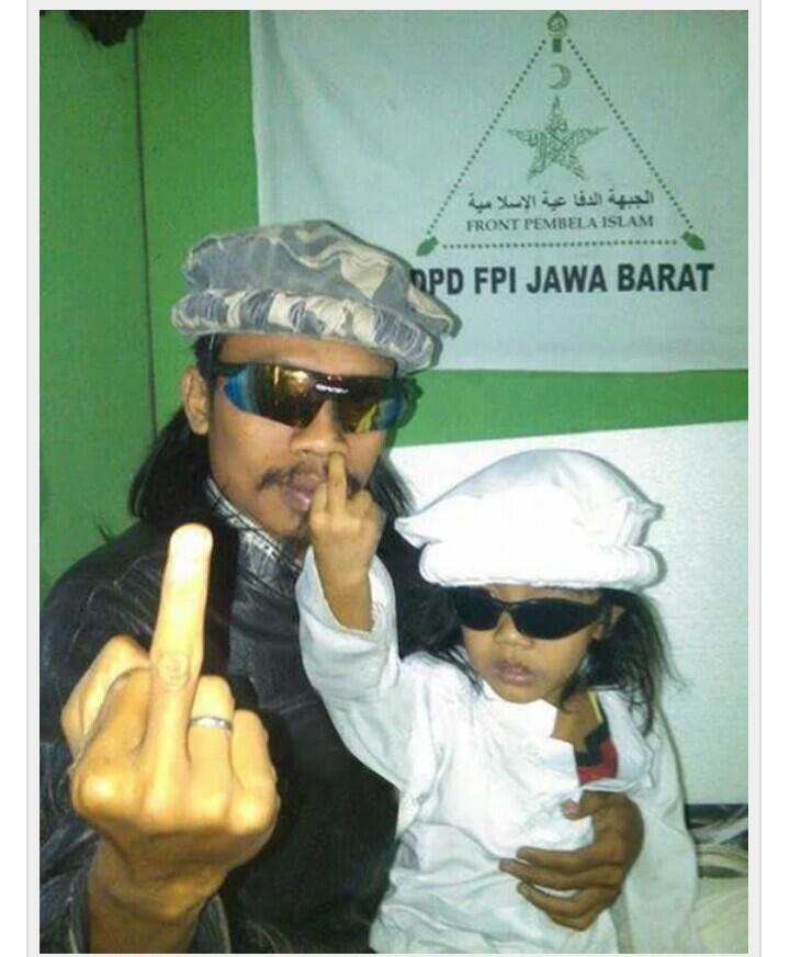 Ceramah Habib Rizieq sebelum Demo ke Mabes Polri, “Kami Juga Laporkan Megawati Hina I