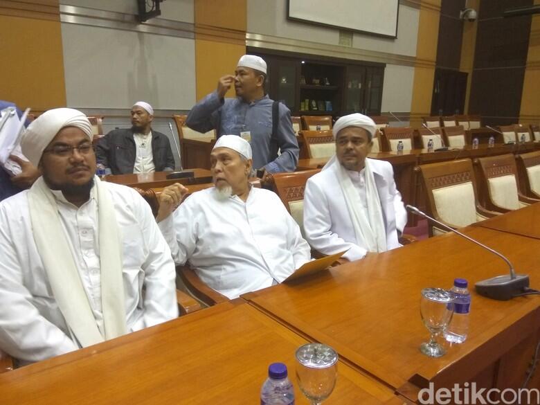 Habib Rizieq: Kalau Salah Kami Minta Maaf ke Mega, Begitu Sebaliknya