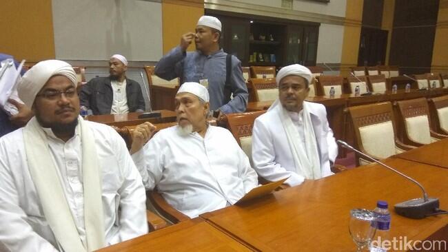 Habib Rizieq: Kami Juga Laporkan Kapolda Metro Terkait Aksi 411

