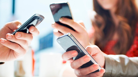 Kenapa Smartphone Bisa Membuang Waktu Agan? 