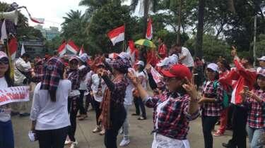 Sidang Ahok: Giliran Pendukung Ahok Serukan Tangkap Rizieq Shihab