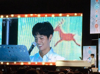 Park Bo Gum Sukses Bikin Ribuan Perempuan Happy Gan!