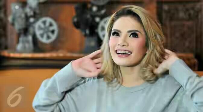 Payudara Dipegang, Nikita Mirzani Terima Bayaran Rp800 Juta