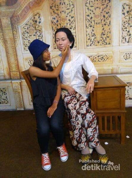 Bangkok Punya Madame Tussauds, Yogya Punya De Arca Statue