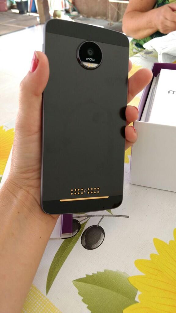 &#91;GREGETZ&#93; Insta-Share Projector Mod serasa punya bioskop pribadi