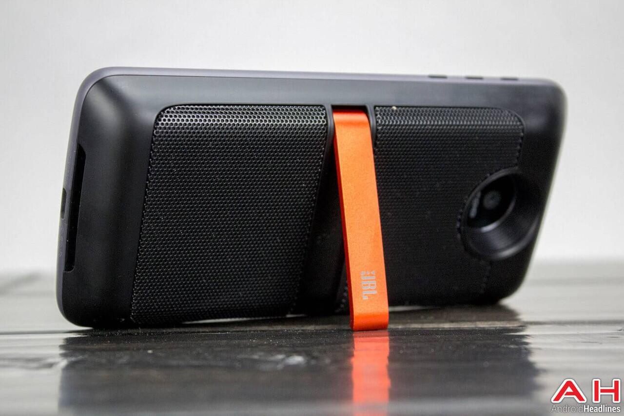 &#91;GREGETZ&#93; Mendengarkan suara lebih sempurna, dari JBL dan Moto Z