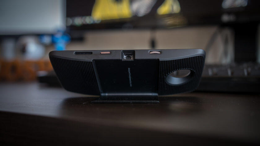 &#91;GREGETZ&#93; Bioskop Ala Motorola Moto Z Pakai Insta-share Projector Mod