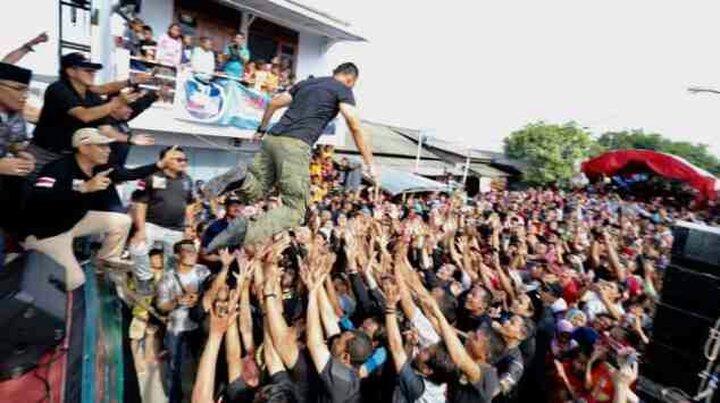 Janji Janji Agus Di Hadapan Relawannya