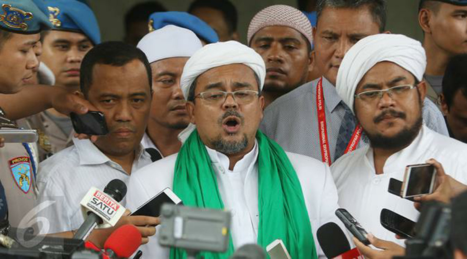 Rizieq: Saya Tak Tahu Henry Yoso, Hadapi Saja