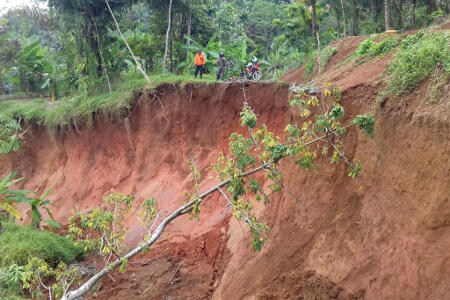 Longsor Lagi di Cilacap, Desa Majingklak Terisolir