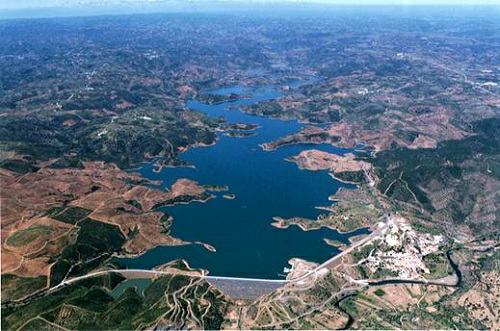 Sungai Naga Biru Portugal yang Menghebohkan China