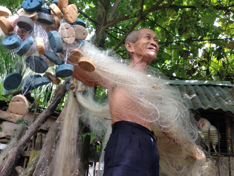 Kisah Etek Inun, Nelayan Berumur 103 Tahun yang Masih Gagah 