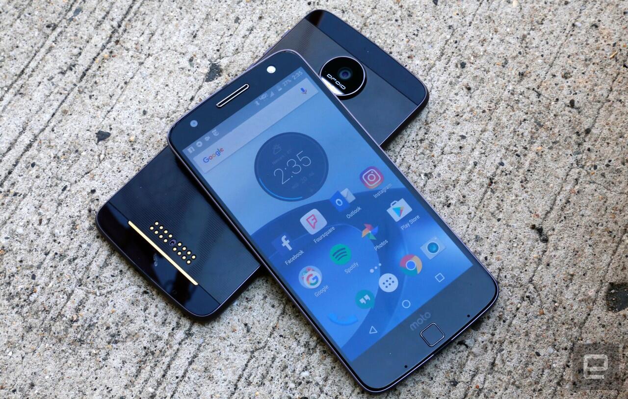 &#91;GREGETZ&#93; Fitur Keren Moto Z Ini Bisa Bantu Ane Lestarikan Budaya Indonesia 