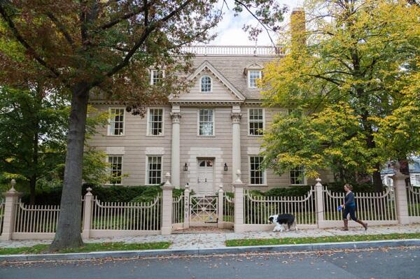 Berikut 8 Fakta Unik Lingkungan Rumah Baru Obama